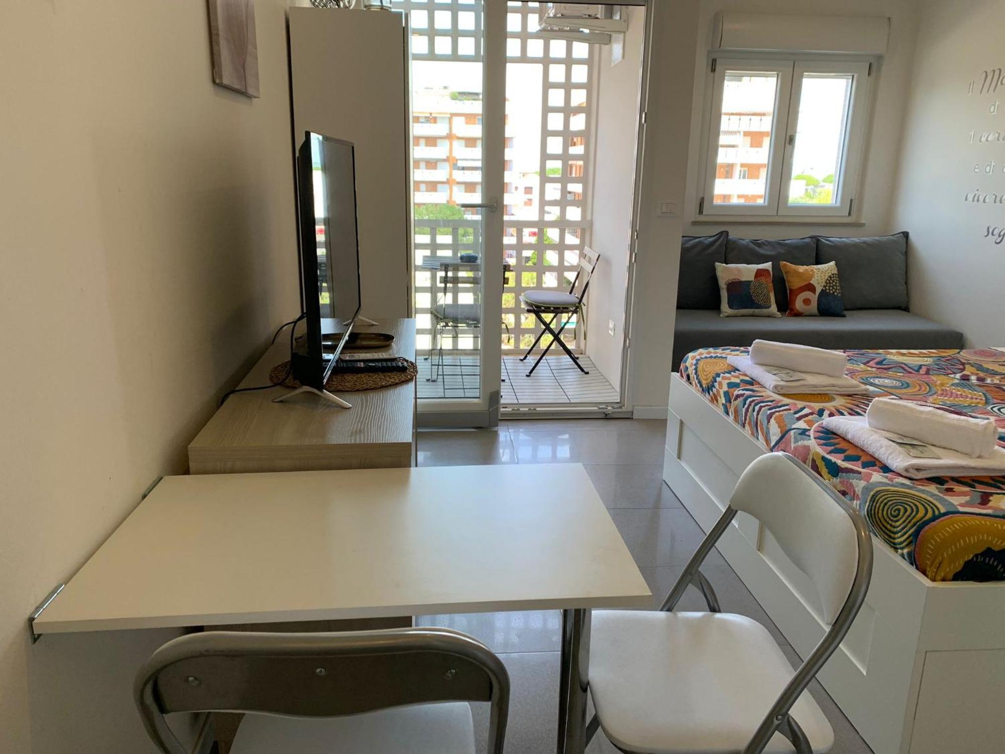 Apartamento Monolocale Con Terrazza E Cucina Lignano Sabbiadoro Exterior foto